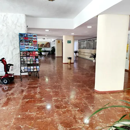 Alma Benalmádena